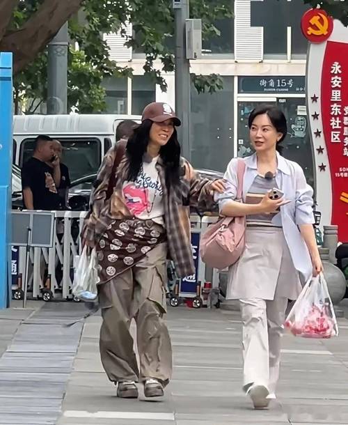 《花儿与少年7》阵容强，那英陈数获赞，马思纯亮眼，张雅琪被吐槽
