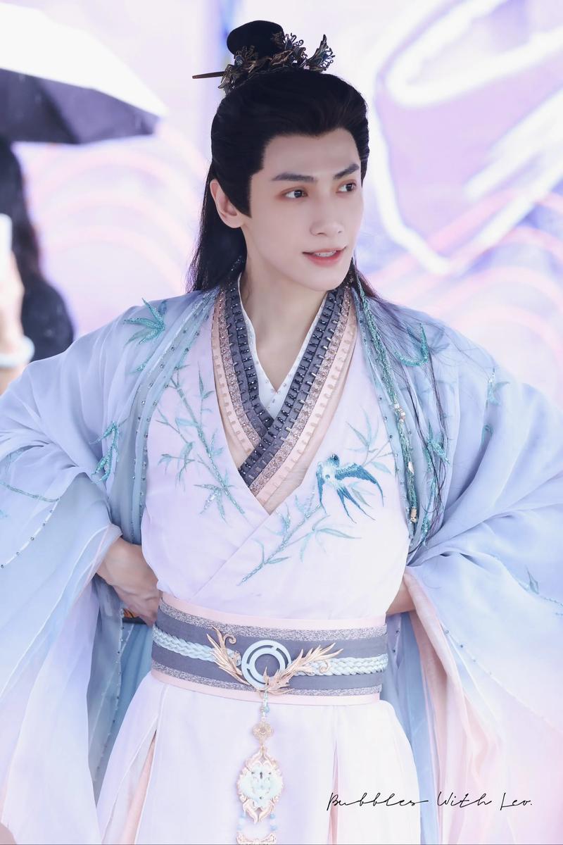 爱奇艺《魅影神捕》悬疑刺激,罗云熙主演探案! 爱奇艺《魅影神捕》悬疑刺激,罗云熙主演探案!