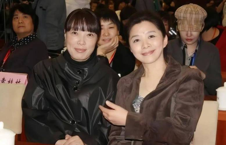 迟蓬演技好，与倪萍情同姐妹，家庭美满羡煞旁人