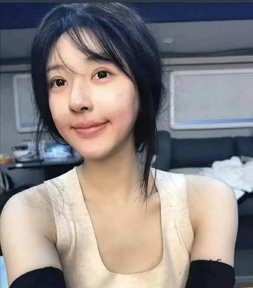 赵露思病情康复后争议言论,明星成长之路引热议 赵露思病情康复后争议言论,明星成长之路引热议