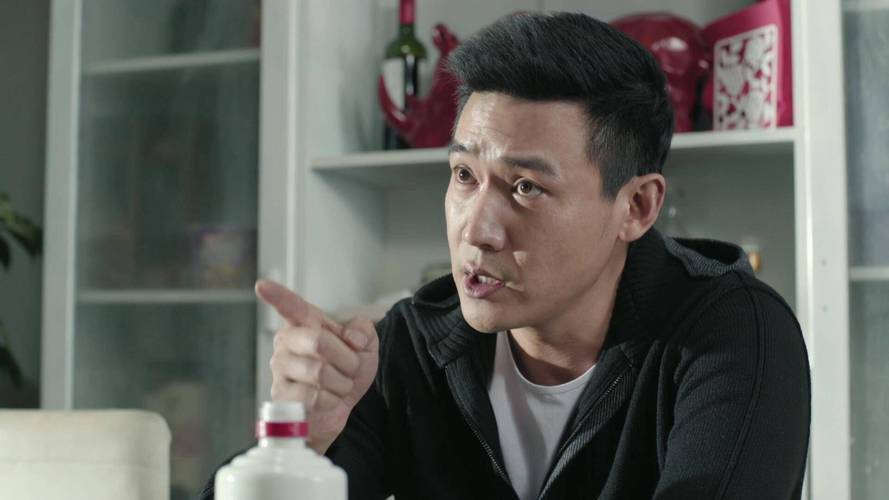 《人民的名义》反差角色 看似窝囊实则深藏不露