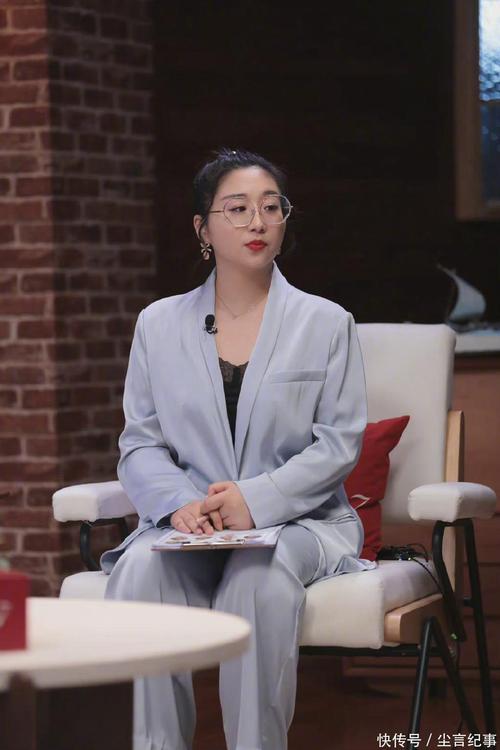 傅首尔离婚后状态引关注