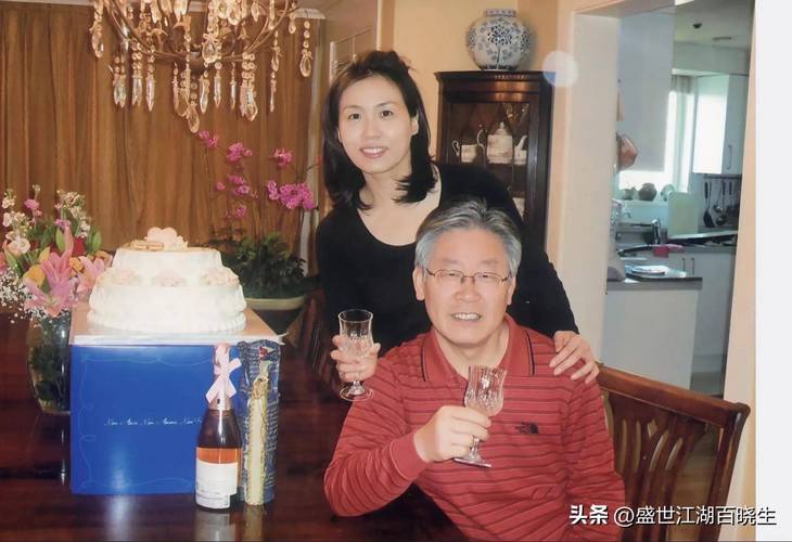 李在明携妻子金惠景参加《同床异梦2》太真实！