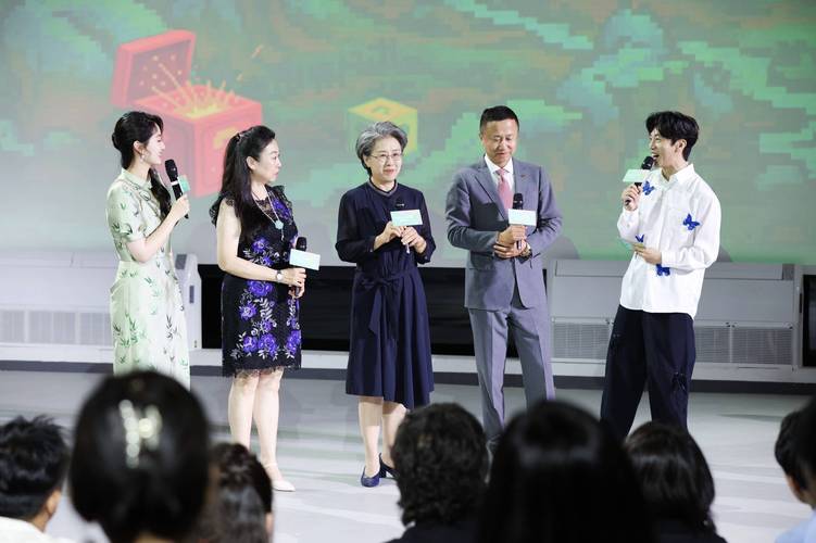 《江南·十二场欢聚》开播,青年演员体验古代生活,张凯丽等指导,肖战宣传 《江南·十二场欢聚》开播,青年演员体验古代生活,张凯丽等指导,肖战宣传