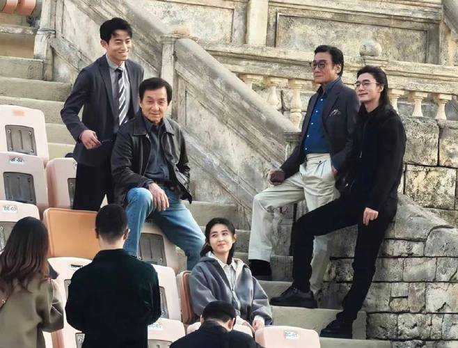 《捕风追影》票房破亿，成龙动作戏受赞，导演匠心打造！