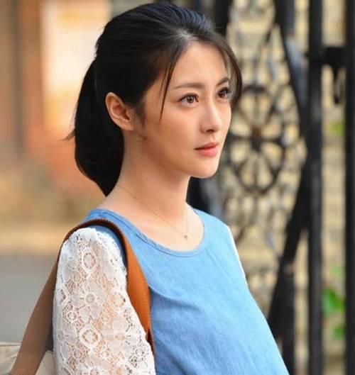 《利剑玫瑰》演员演技遭质疑，朱锐成亮点
