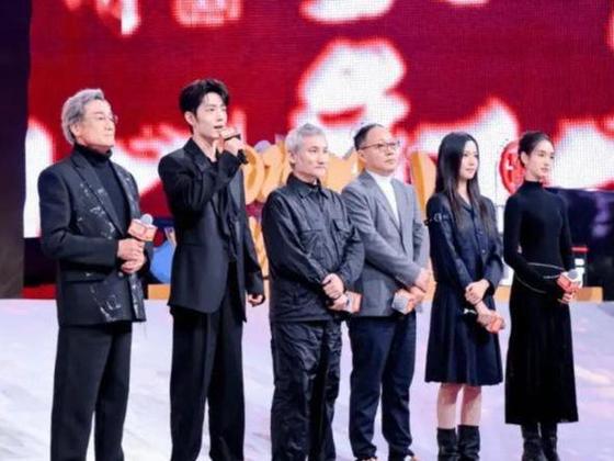 2025春节档IMAX票房破纪录,视听盛宴引领市场狂热 2025春节档IMAX票房破纪录,视听盛宴引领市场狂热
