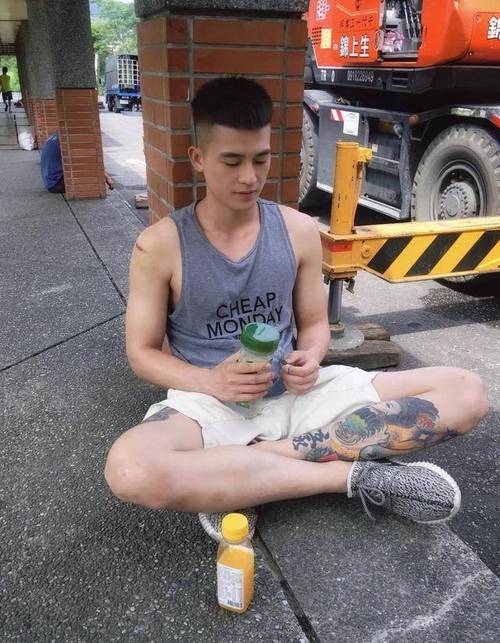 欧豪纹身《生万物》口碑下滑? 欧豪纹身《生万物》口碑下滑?