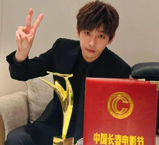 向往的生活乌镇重启,老成员回归,彭昱畅变稳重 向往的生活乌镇重启,老成员回归,彭昱畅变稳重