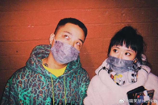 李佳隆广州个唱浪漫求婚,模范情侣携手8年蜕变记 李佳隆广州个唱浪漫求婚,模范情侣携手8年蜕变记