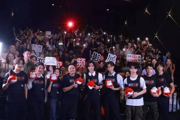《捕风追影》惊喜，《奇遇》有趣，都值回票价