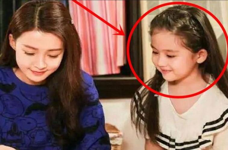 孙怡8岁女儿身高惊人，快赶上妈妈！