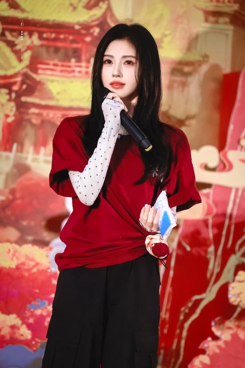 鞠婧祎拍剧《来战》忙不停,年底将合作LV 鞠婧祎拍剧《来战》忙不停,年底将合作LV