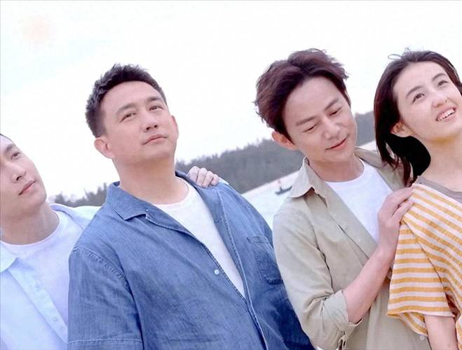 何炅黄磊回归向往8，彭昱畅张子枫留守