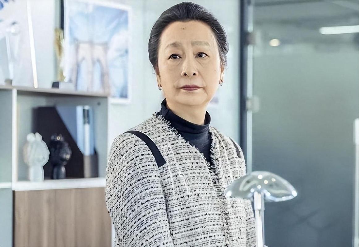 奚美娟:阿奶何文氏的传奇人生与演技魅力 奚美娟:阿奶何文氏的传奇人生与演技魅力