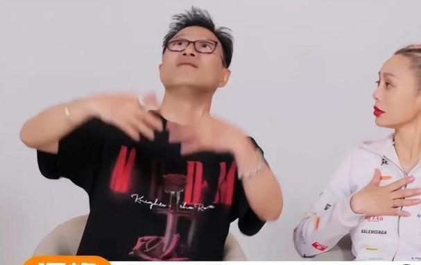 汪峰为宁静庆生，浪漫操作引网友热议
