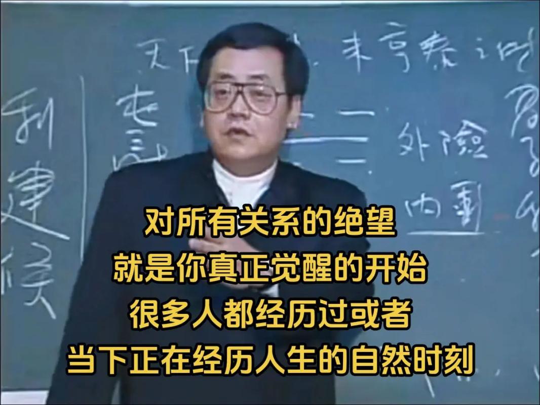 老主持人压力大仍坚持，谨慎待人成最后一位幕前人