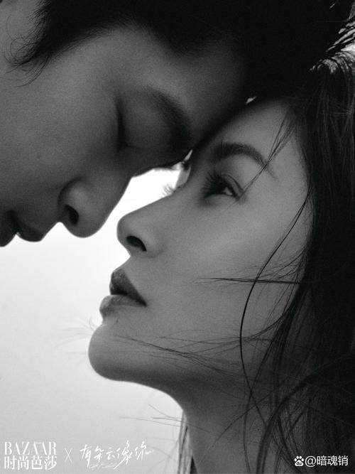 《有朵云像你》海报发布，甜蜜爱情与真挚情感，8月29日浪漫上映！