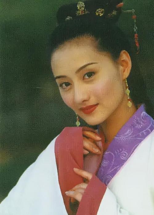 琼瑶‘最美琼女郎’陈德容：从童星到实力派，美丽与坎坷并存