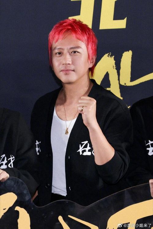 邓超演技突破！红发反派获赞，综艺咖变身实力派