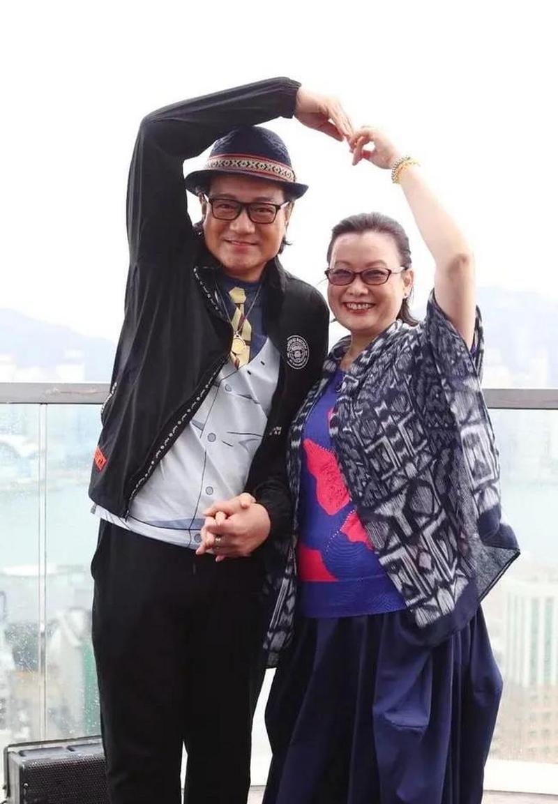 TVB金牌配角鲁振顺薪酬低引关注,感情生活成焦点 TVB金牌配角鲁振顺薪酬低引关注,感情生活成焦点