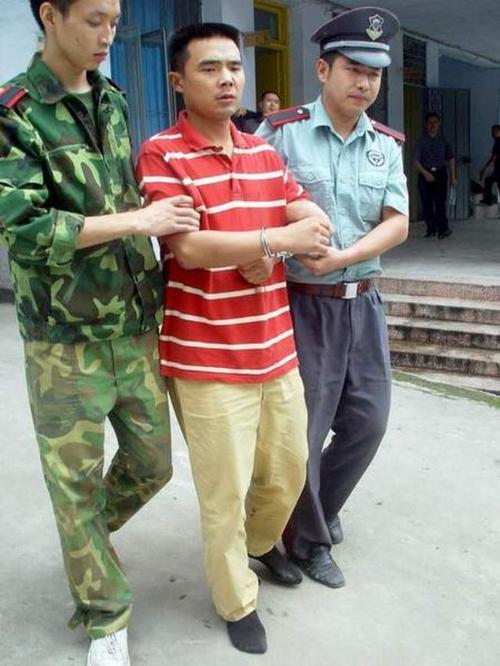 段福涛约尹红坤打架,王平带人帮忙,加代不担心 段福涛约尹红坤打架,王平带人帮忙,加代不担心