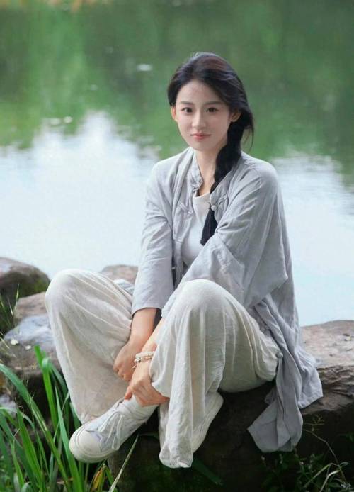 《心动的信号8》第三期 刘子晗登场，帅气幽默，让女嘉宾欢呼，男嘉宾紧张！