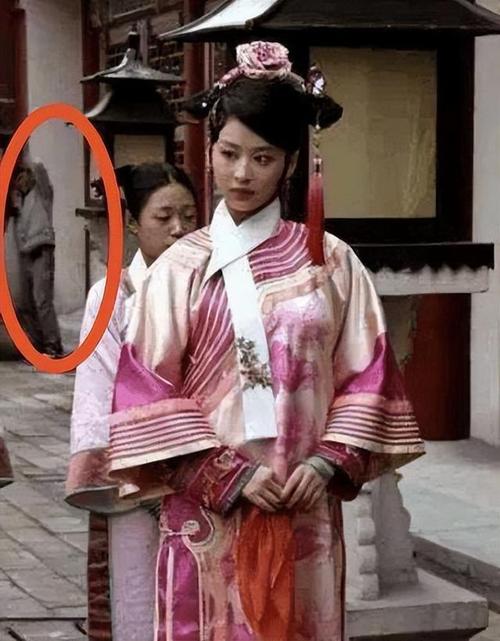 老剧回看穿帮多？《父母爱情》《甄嬛传》搞笑镜头太逗了！