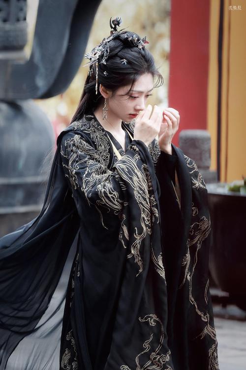 《献鱼》陈飞宇王影璐互动尴尬，演技颜值遭吐槽