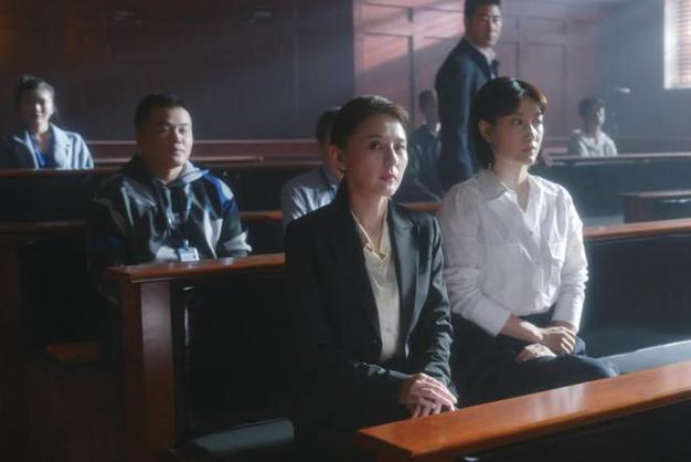 律政剧无所畏惧第二季:陈硕罗英子再战离婚案,情感纠葛引关注 律政剧无所畏惧第二季:陈硕罗英子再战离婚案,情感纠葛引关注