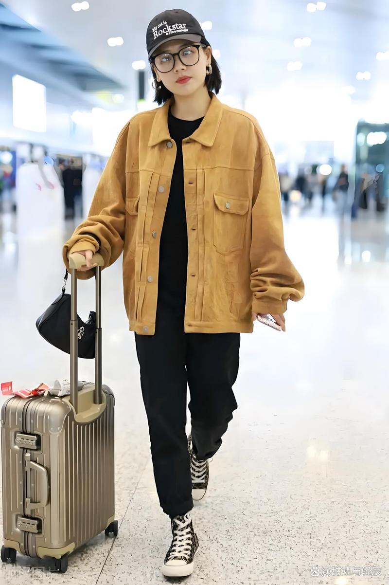 花儿与少年7开播,马思纯瘦身成功穿Adidas外套引关注 花儿与少年7开播,马思纯瘦身成功穿Adidas外套引关注