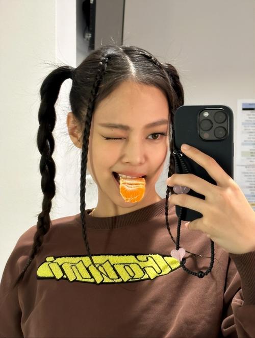 Jennie再传绯闻，BLACKPINK关系成谜！