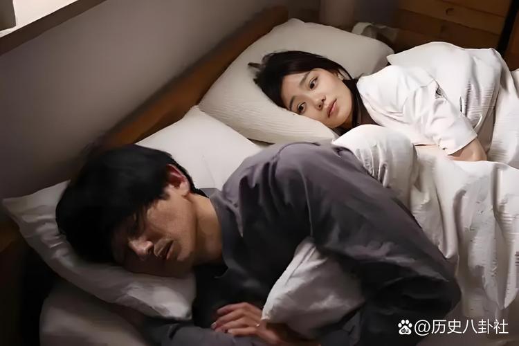 女神配對進行時 男嘉賓被移床，同房過夜現實感十足！