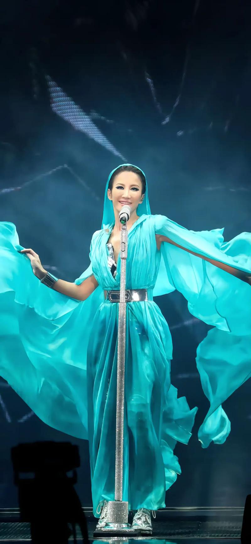 李玟离世纪念：华人天后传奇人生与音乐遗产