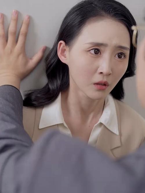 贾青新短剧《云深不知处》,8月7日红果APP免费看! 贾青新短剧《云深不知处》,8月7日红果APP免费看!