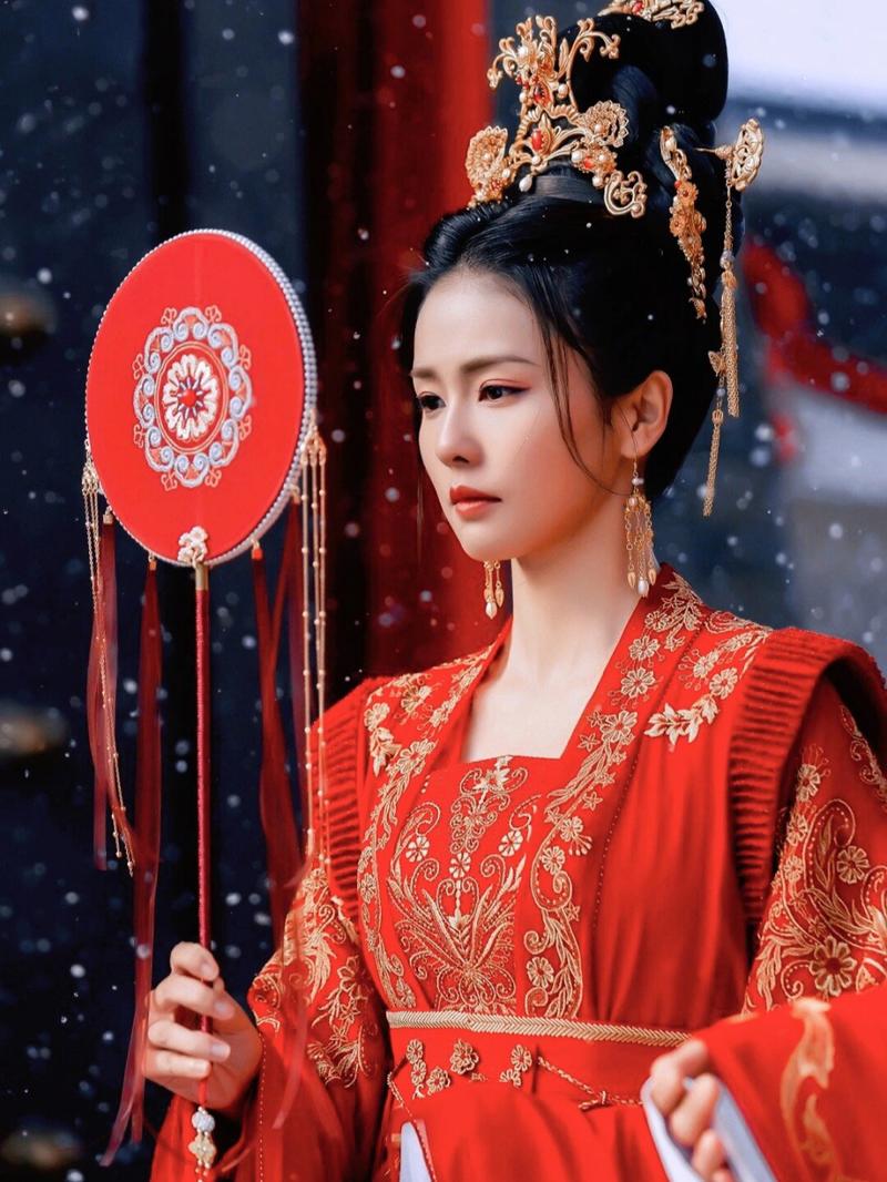 白月梵星:白鹿主演仙侠剧,评分争议中的热门之作 白月梵星:白鹿主演仙侠剧,评分争议中的热门之作