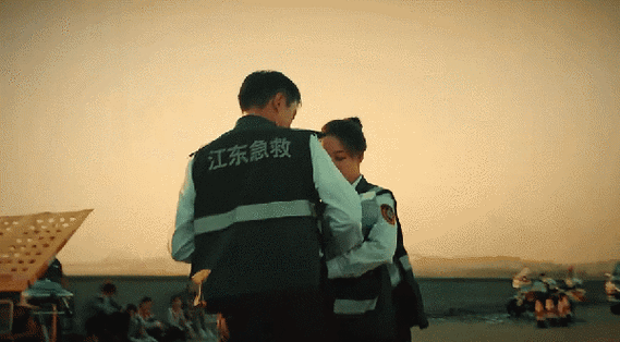 《奔跑吧医生》聚焦医患矛盾,警示急救现场情绪失控 《奔跑吧医生》聚焦医患矛盾,警示急救现场情绪失控