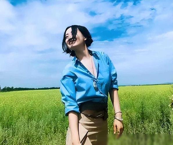 摇滚女神斯琴格日乐：音乐救赎，坚韧绽放